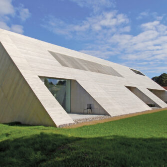 Accoya-wood-cladding---Villa-Bie,-Copenhagen,-Denmark.jpg-hero-image