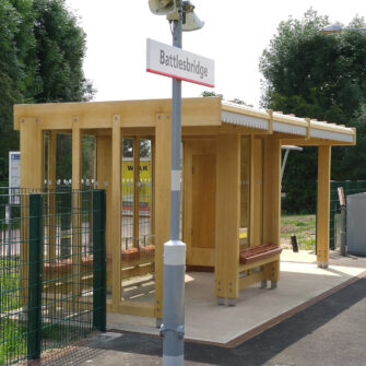 Accoya---Rail-Shelter-square-2