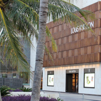 Accoya-wood-cladding---Louis-Vuitton-store,-Cancun,-Mexico.jpg-full-width