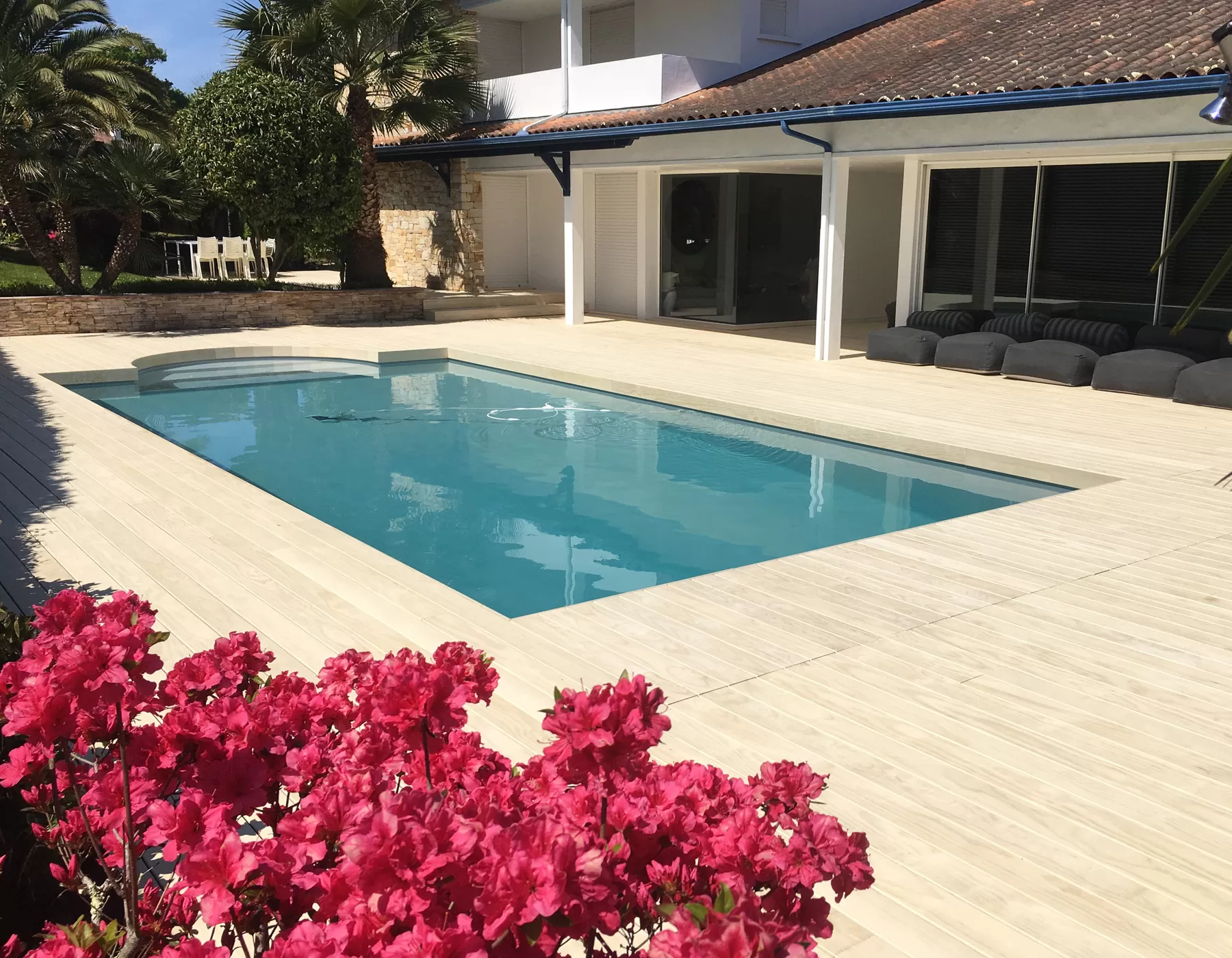 Accoya deck, natural wooden deck