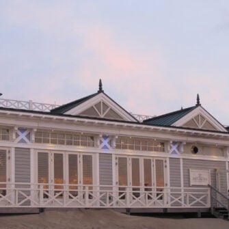 Breakers_beach_bar--full-width-image