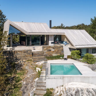 Cabin-by-the-Sea--full-width