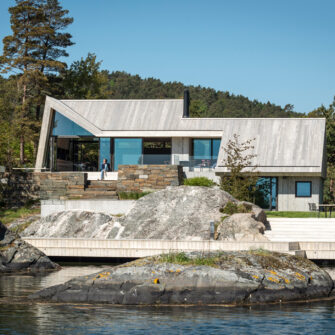 Cabin-by-the-Sea--hero