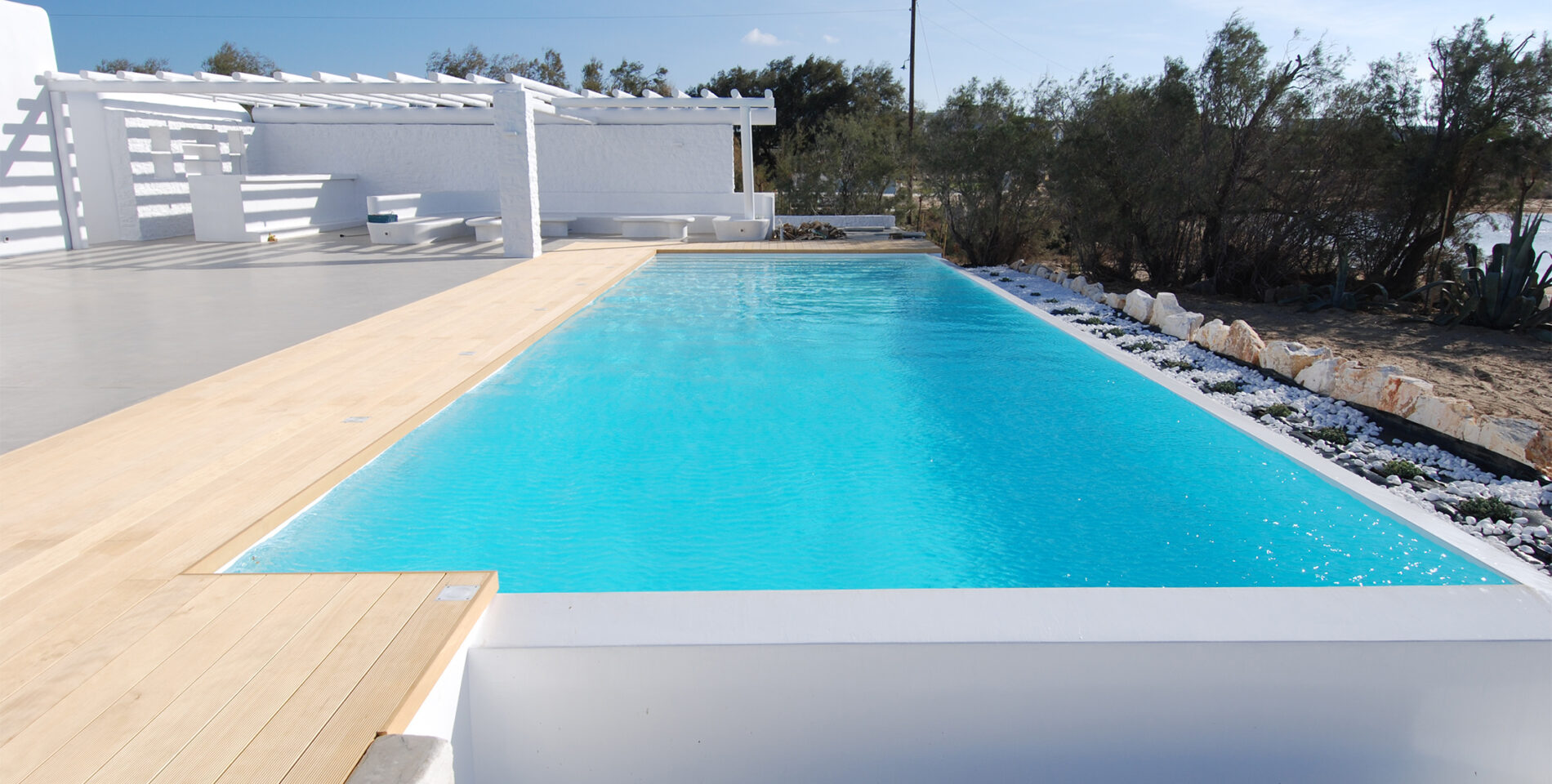 gokken eigendom Heel Accoya terrasplanken gespecificeerd voor zwembad - Griekenland