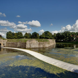 Floating-Bridge--full-width