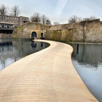 Floating-Bridge-hero