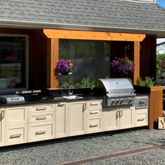 Oak-Hills-Woodcraft-Accoya-exterior-kitchen-square
