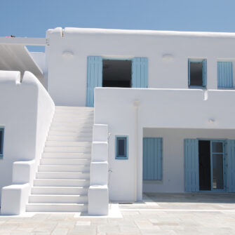 Paros--windows-and-doors-hero