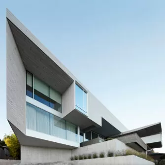 West-Vancouver-home--square-2