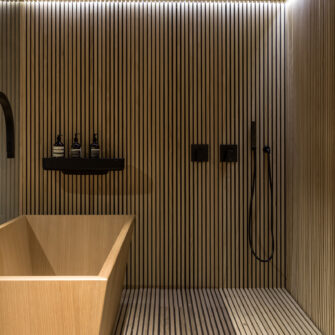 bathroom-remodel--brazil--hero-image