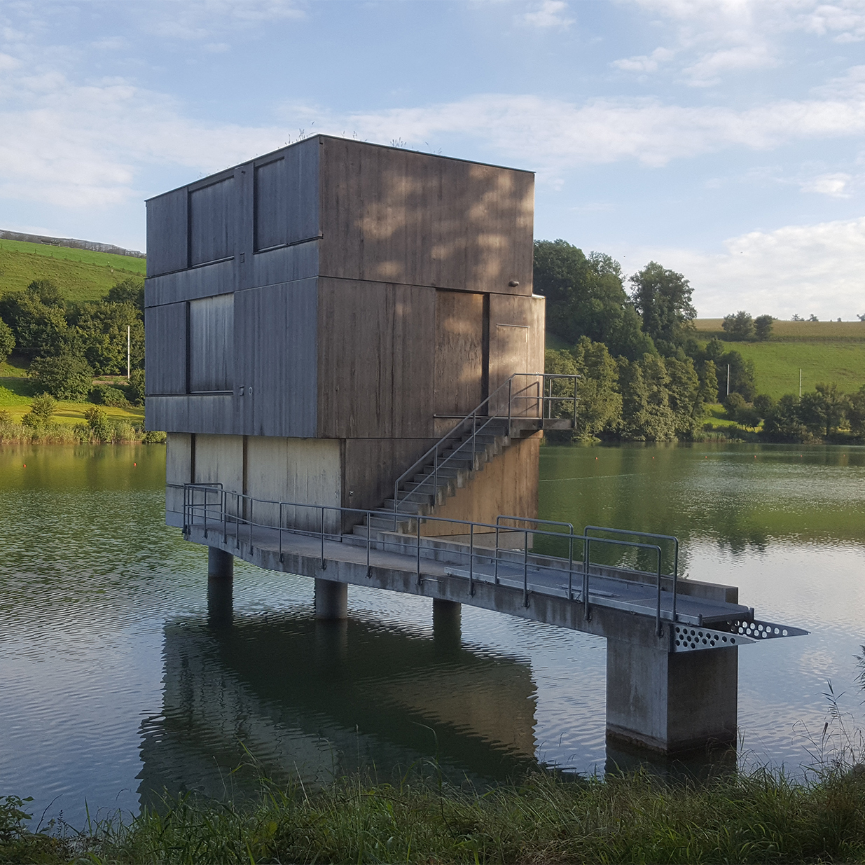 Accoya Holzfassade das Ziel für Schweizer Ruderer