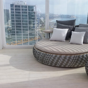 royal-beach-penthouse--square