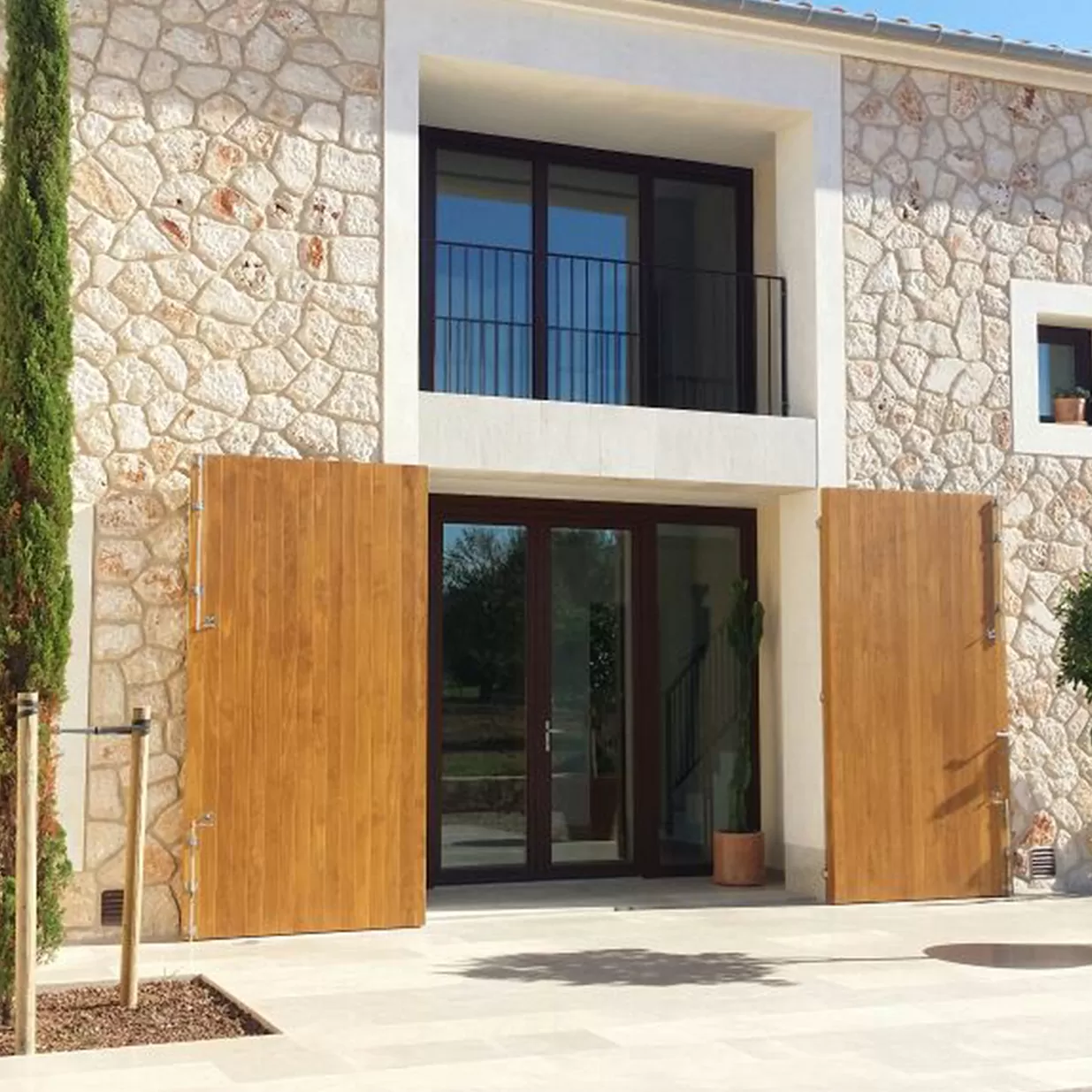 Window shutters in Menorca