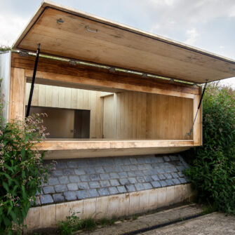 kiosk--full-width
