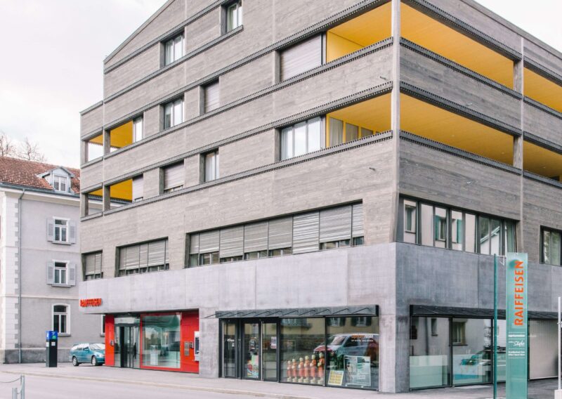 Raiffeisen Bank Schweiz Accoya Fassade