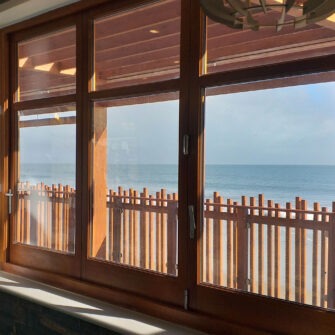 Sandbar restaurant windows inside - wide