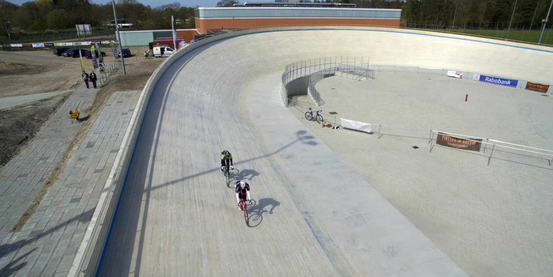 Outdoor Velodrome - Accoya project case 