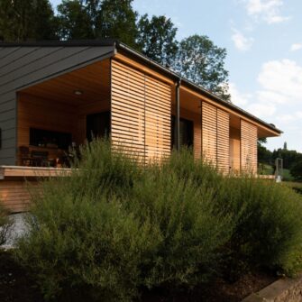 Accoya Terrassendielen Wohnhaus in Österreich