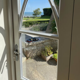 Peak-house-Accoya-windows-doors-4-square
