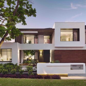 Zozi-Builders-Accoya-hero-photo-wide