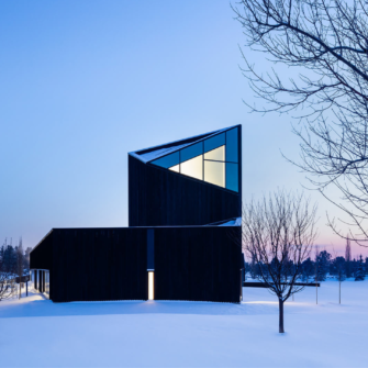 Accoya Siding_South Haven Rememberance_Canada_Wide1