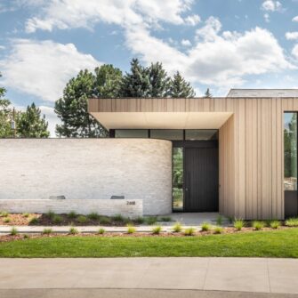 Accoya cladding_Whalen Residence_Delta Millworks_CO, USA
