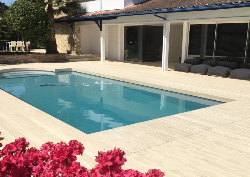 wooden pool decking Accoya