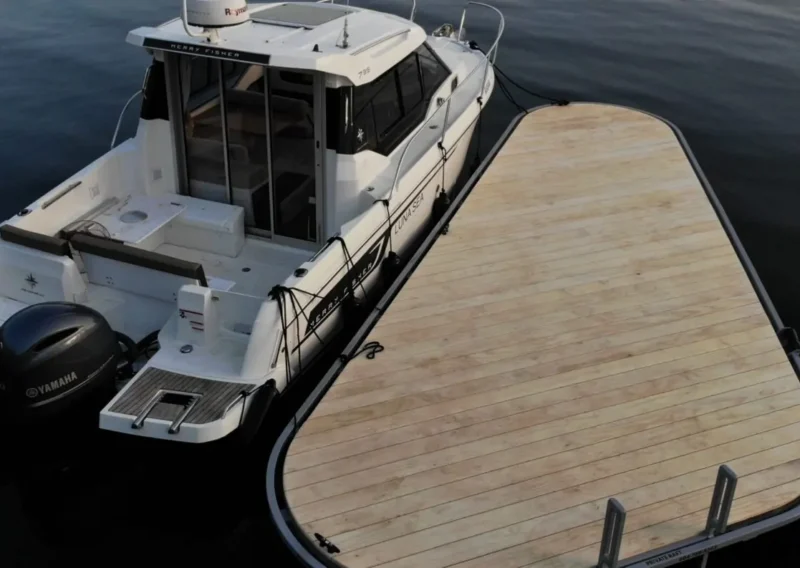 Wood decking floating jetty