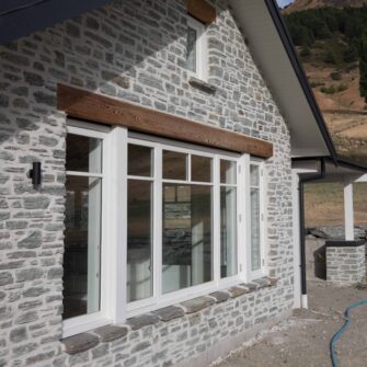 Hillend House, Wanaka, NZ-Lunds Joinery-Accoya windows&doors-square18