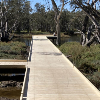Goegrup lake Boardwalk Perth-square-12
