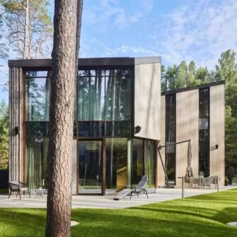 Houses in forest Vilnius-Accoya cladding-square-6