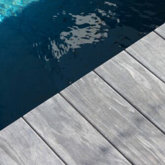 Brunner Zimmerei Holzbau_Accoya Color decking-wide-22