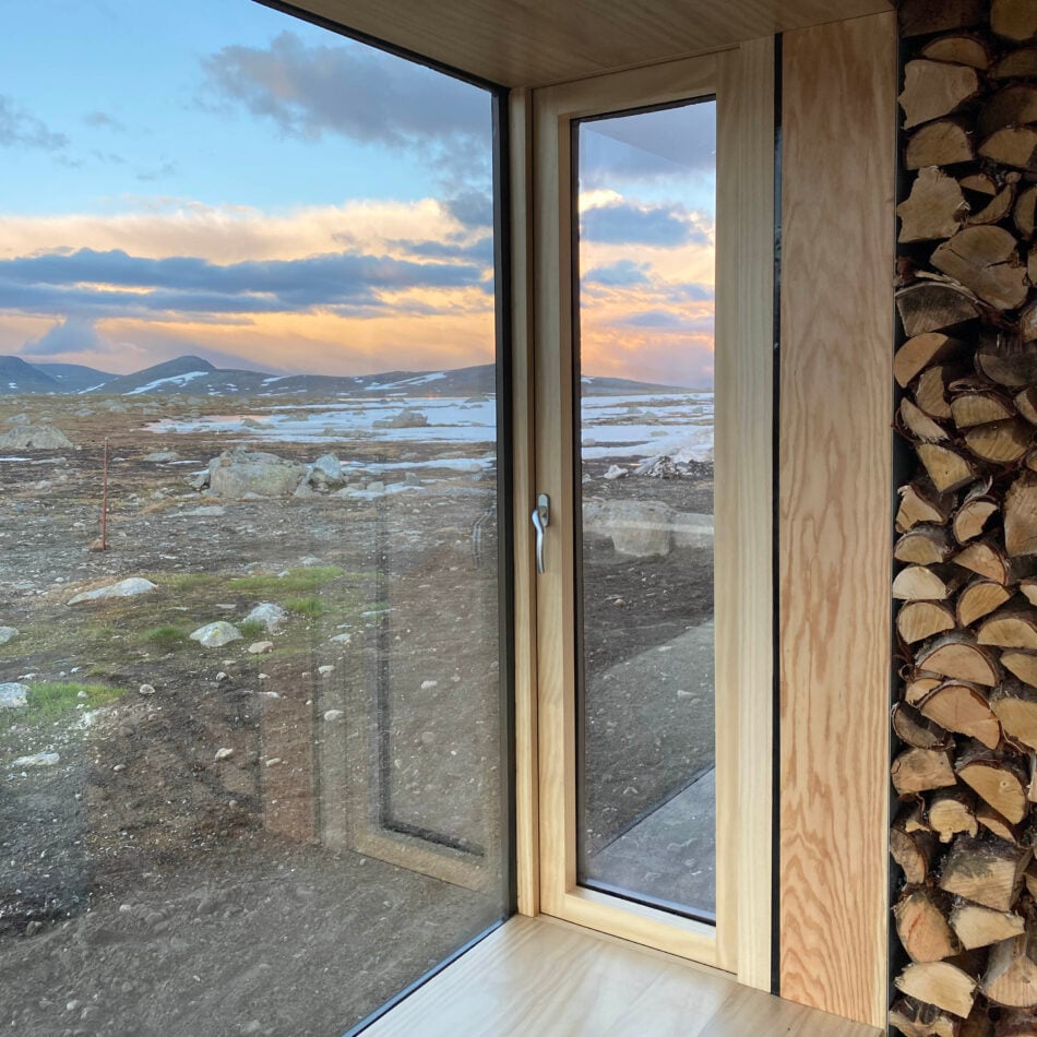 Knut Hjeltnes architects choose Accoya for window frames and external doors