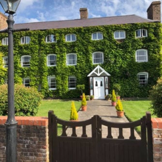 Scotford Sash-Chepstow B&B-Accoya windows-square-1