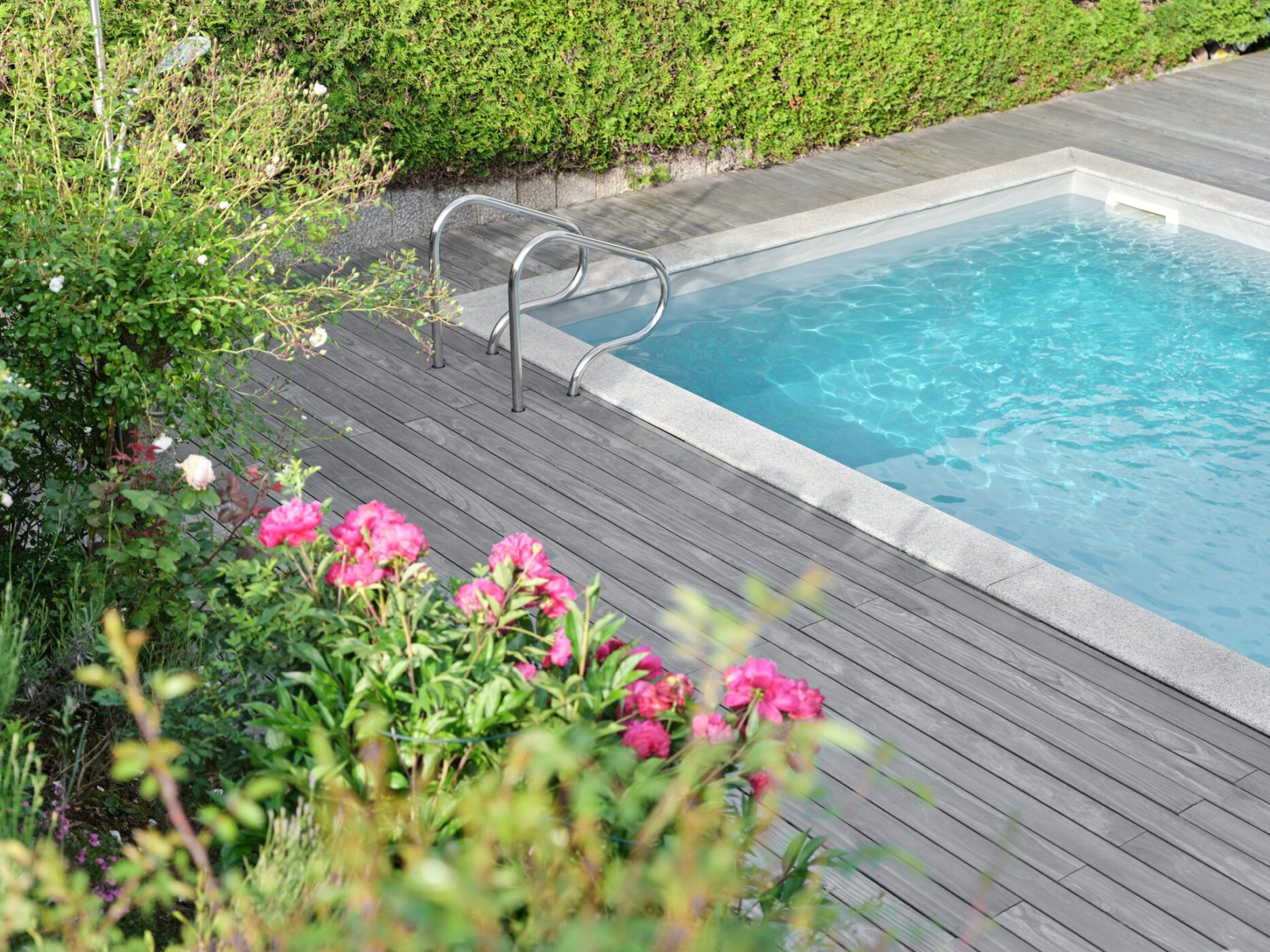 Idéal pour les contours de piscine