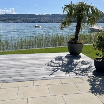 Accoya-Color-Grey-Terrase-am-See