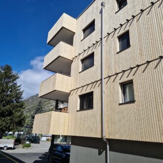Accoya-Fassade-Detail-Gampel-schweiz