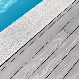 accoya-color-grey-poolumrandung