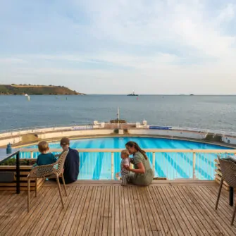 Plymouth Tinside Lido Outside Group 8-2